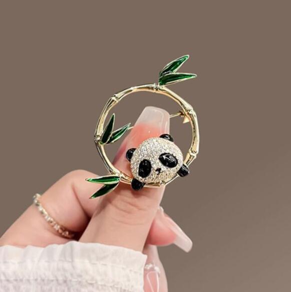Temperament Safety Pin Add Beauty Value Light Brooches