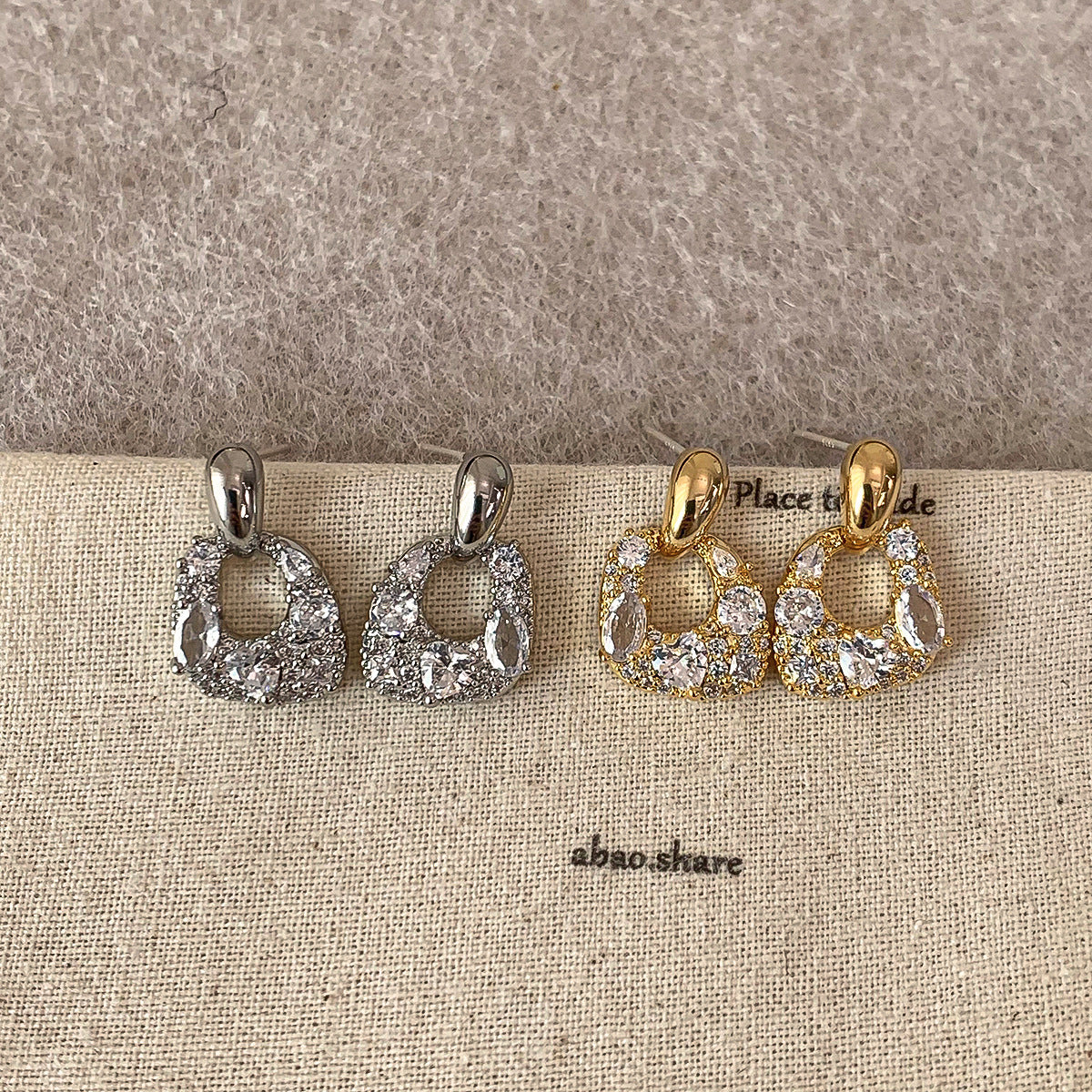Women's High-grade Light Luxury Exquisite Small Simple Fashion Diamond Rings