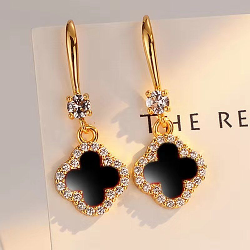 Stylish Women's Imitation Sier Clover Eardrops Ear Hook