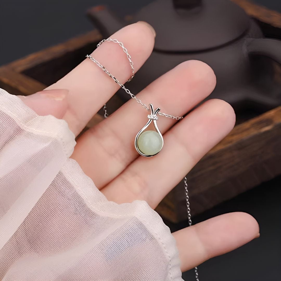 Light Green Lucky Bag Jequirity Bean Clavicle Chain Friend Holiday Necklace