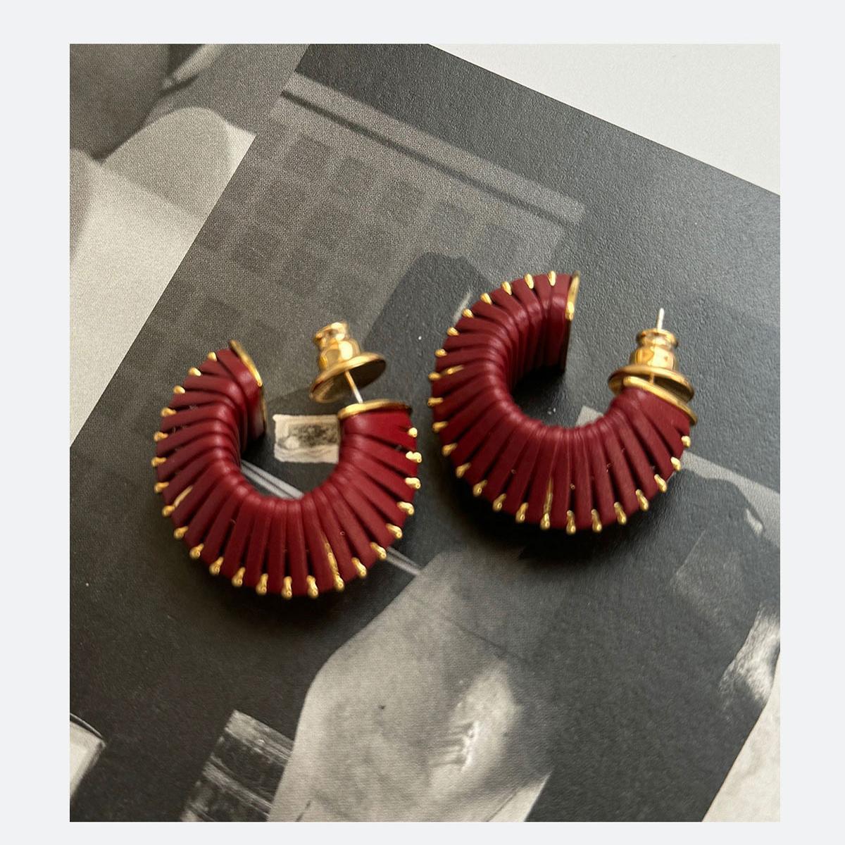 Shaped Thread Minority Fashion Design High Earrings