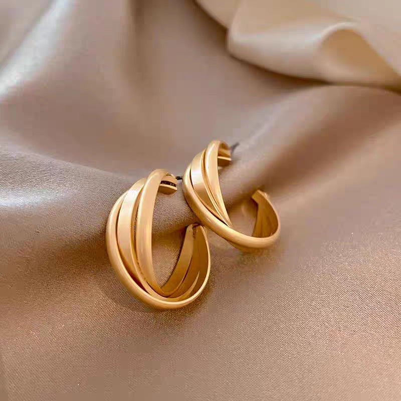 Women's Retro Affordable Luxury Gold High-grade Pearl Earrings