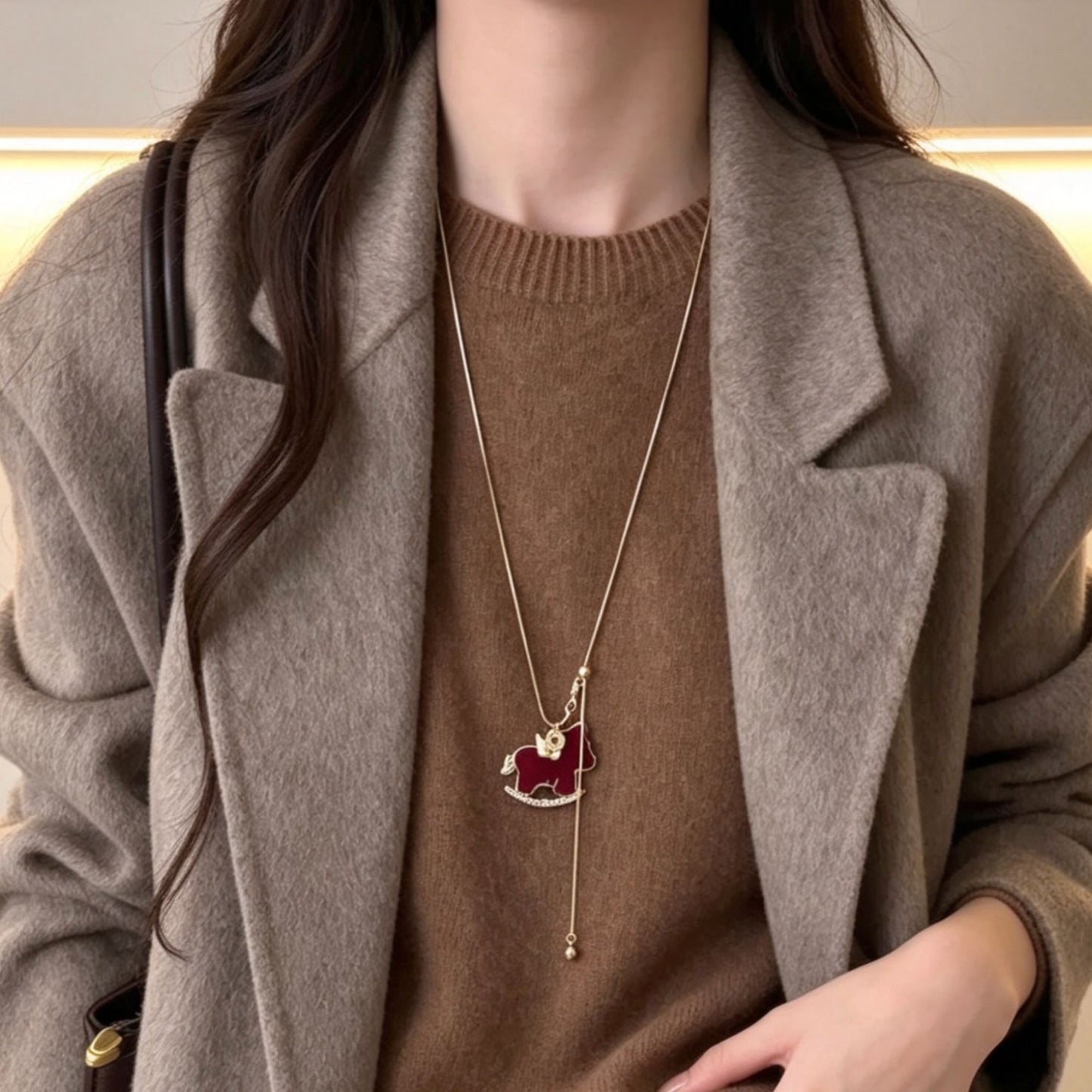 Women's Red Veet Pony High-grade Sweater Chain Necklace