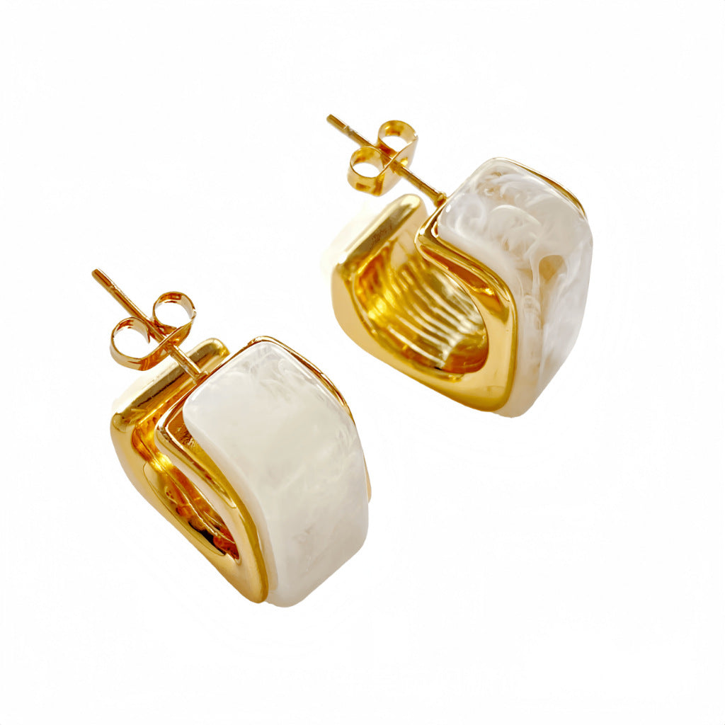 Retro Elegant Brown Amber Resin Personalized Shaped Affordable Luxury Fashion Rings