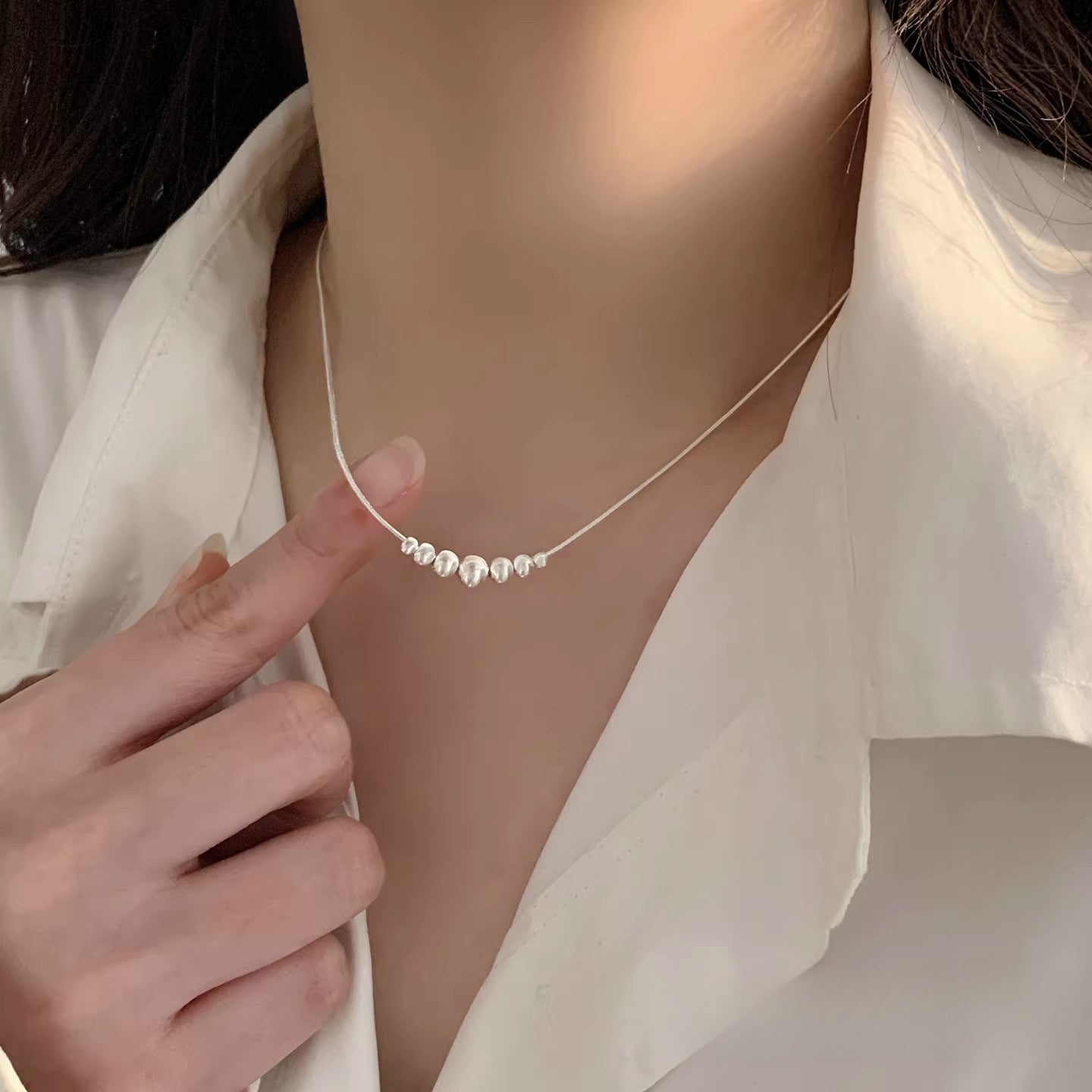 Women's Light Luxury Cat Eye Bead Cold Wind Brushed High Sense Necklace