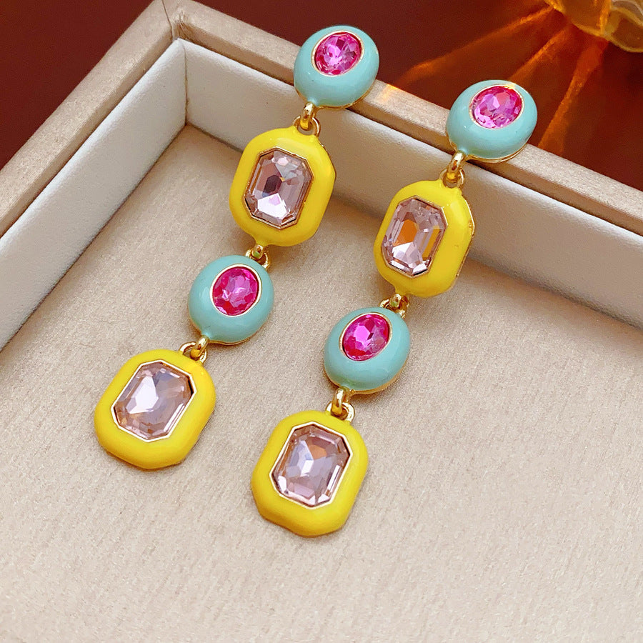 Women's Palace Style Sier Flower Light Luxury High-grade Design Sense Earrings