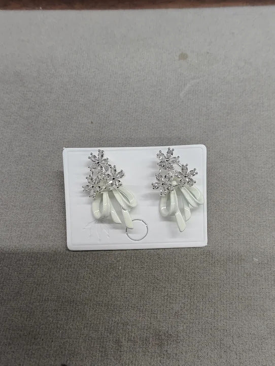 Sier Needle Drop Oil Zircon Flower Bow Simple Sweet Stud Earrings