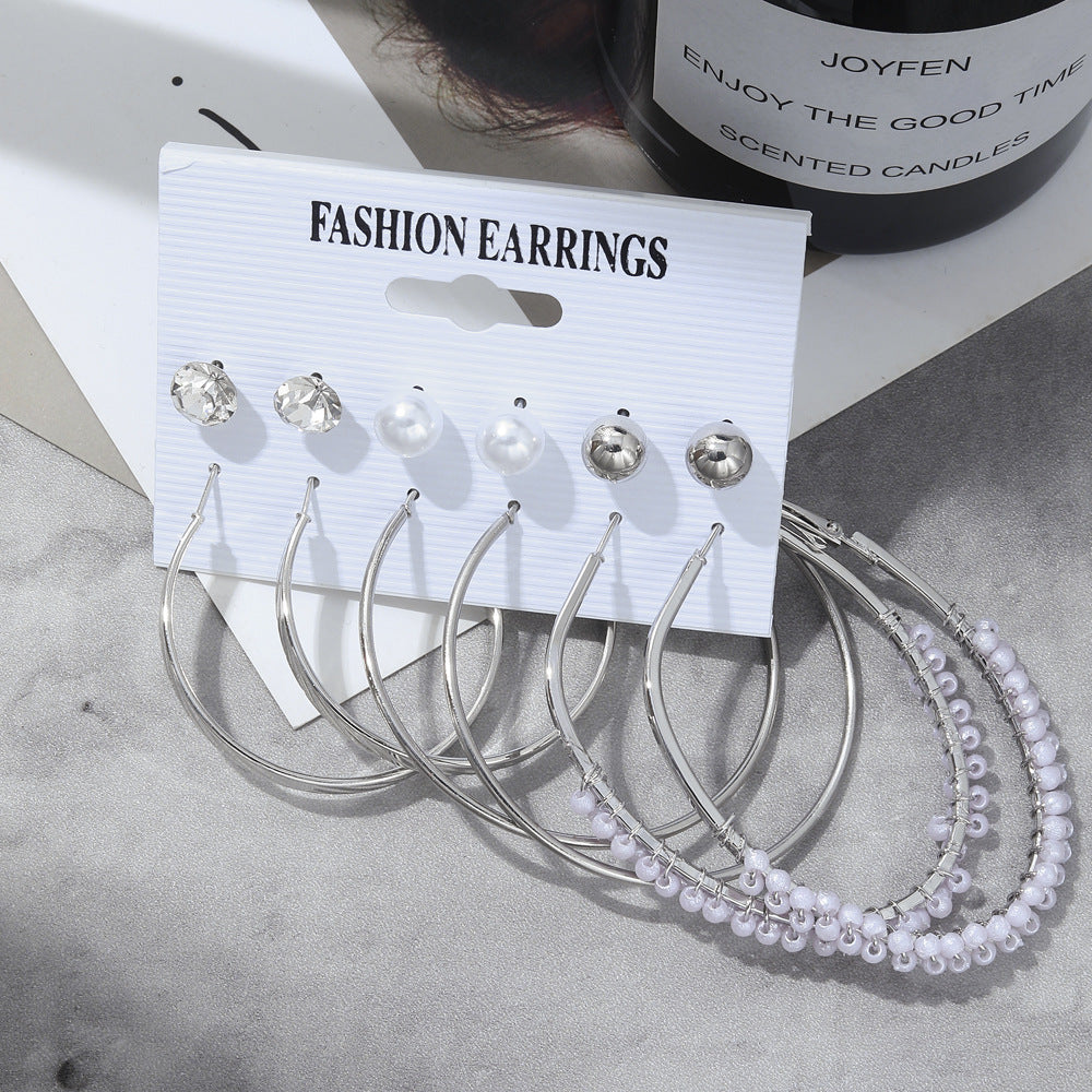 Female Retro Minority Simple Style Light Luxury Earrings