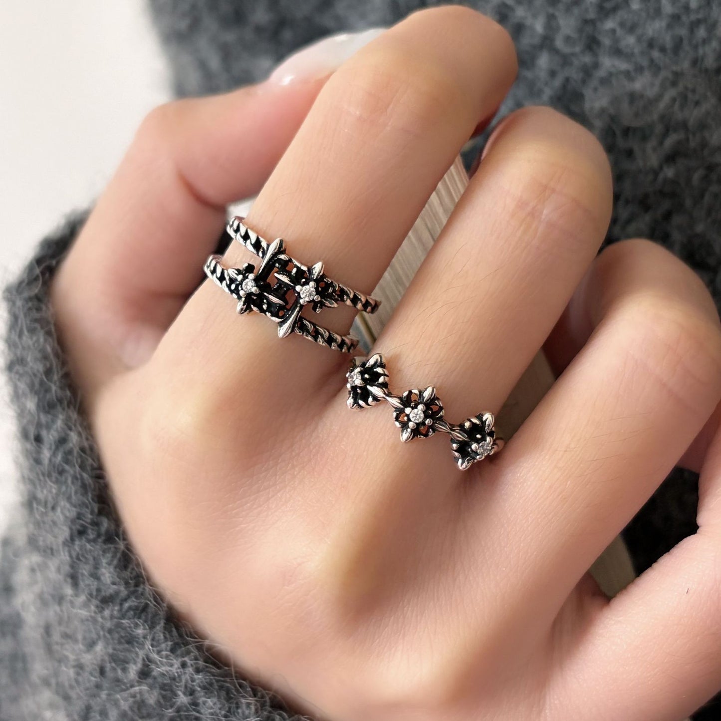 Women's Cool Style Cross Retro Vintage Open-end Adjustable Rings