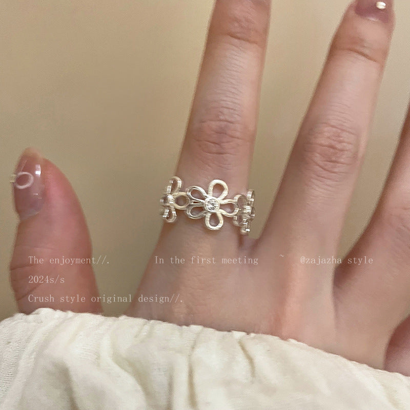 Women's Flower Open Light Luxury High-grade Exaggerated Girlfriends Index Finger Ring