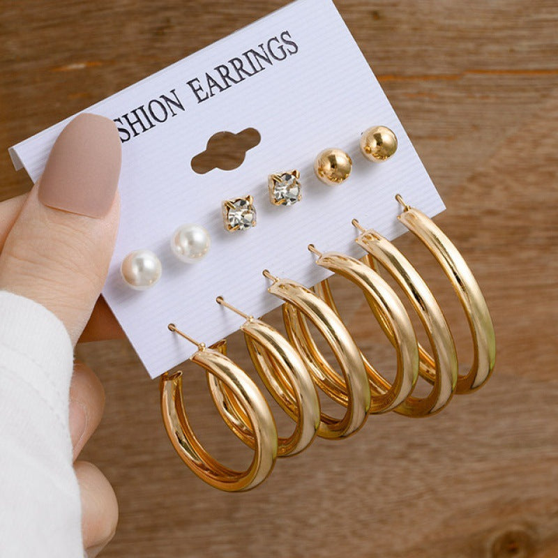 Women's Retro Gold Geometric Suit Fashion Pearl With Earrings