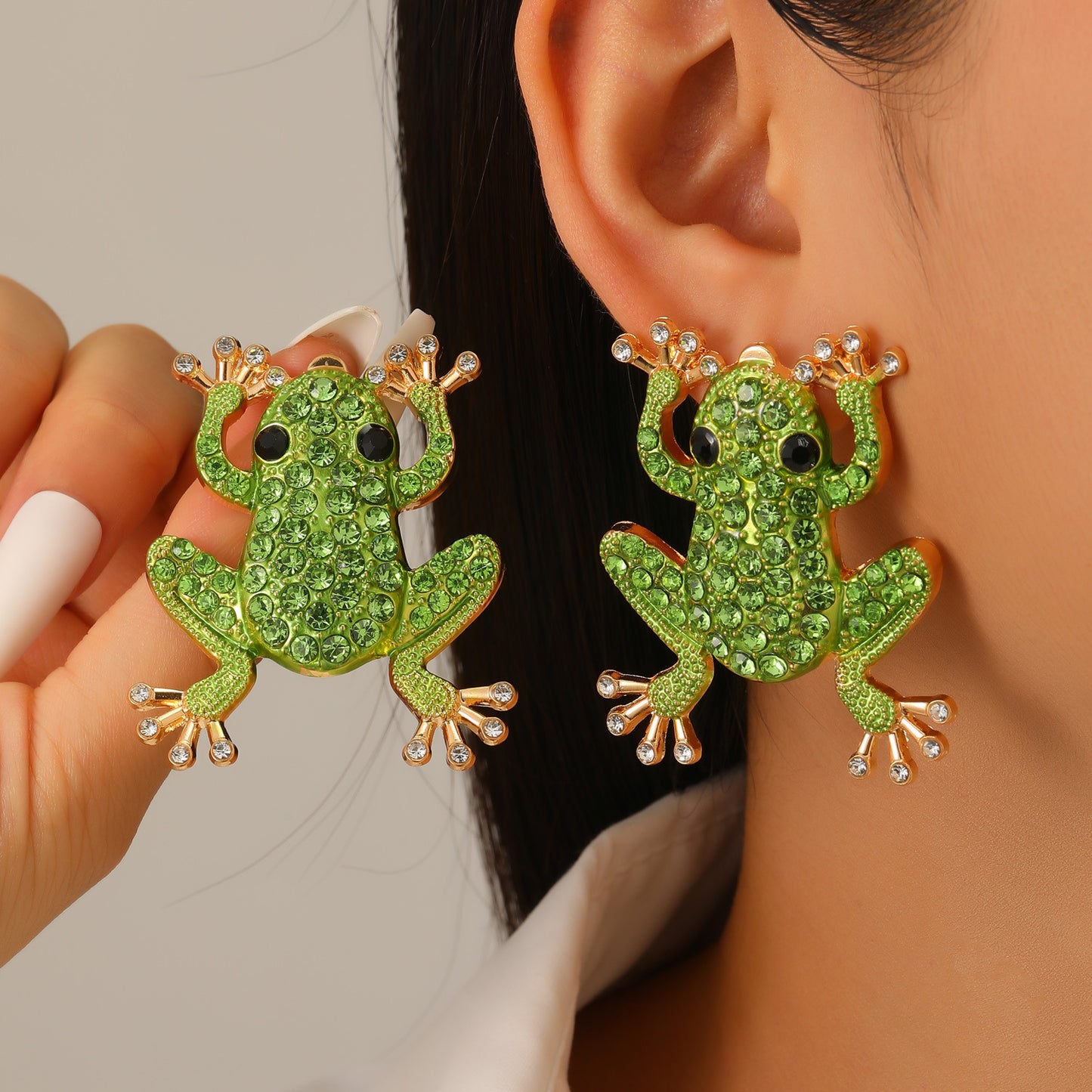 Women's Design Alloy Inlaid Zircon Imitation Pearl Frog Animal Stud Earrings