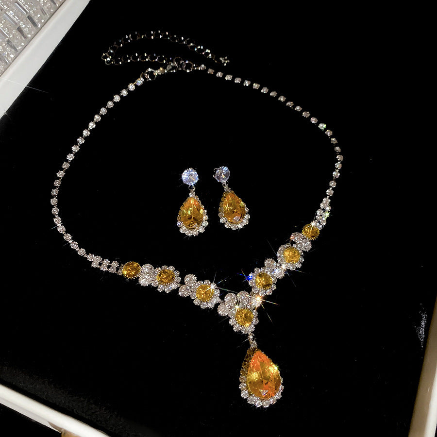Women's Luxury Minority Clavicle Chain Palace Style Jewelry Set