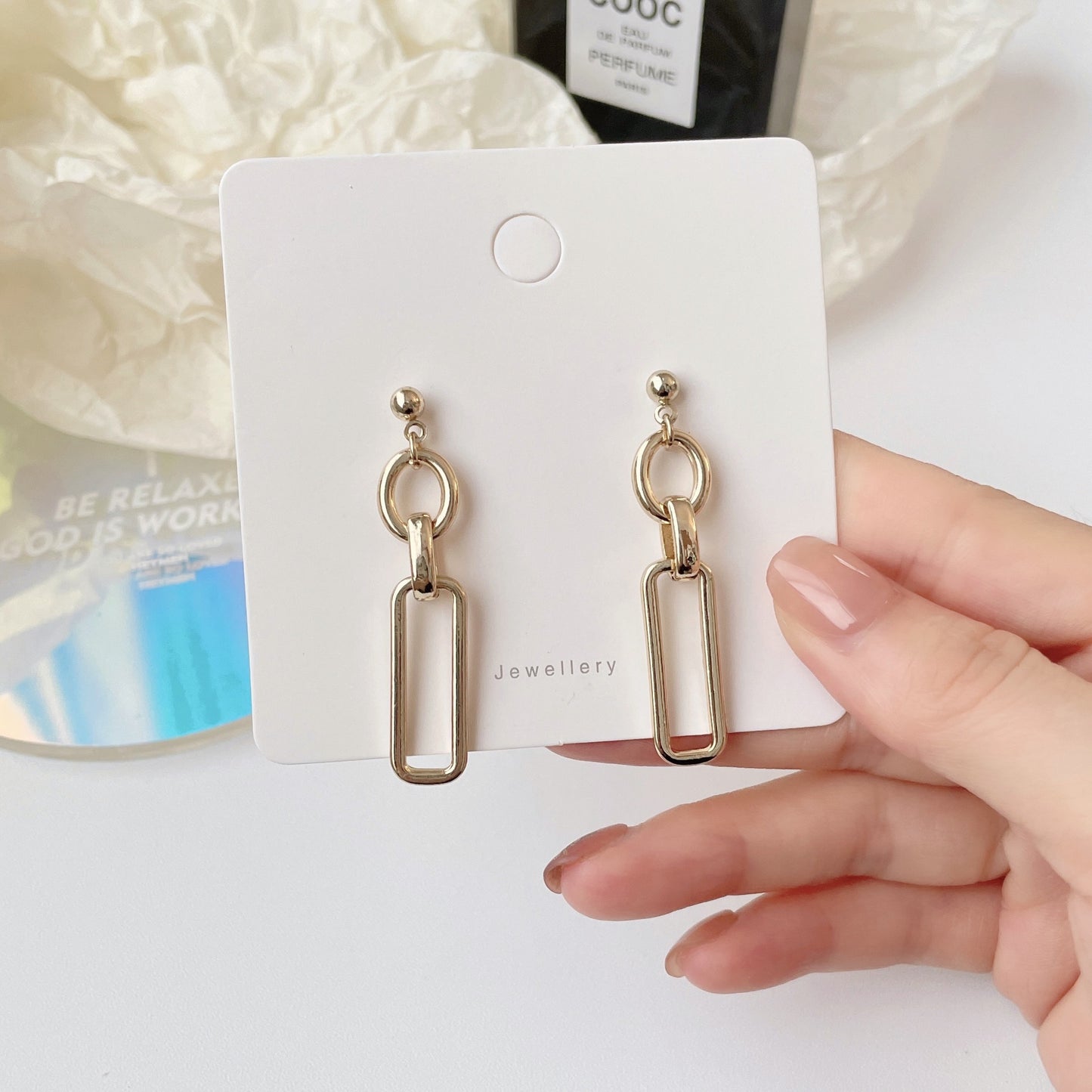 Niche Chain Female Style Elegant Simple Design Stud Earrings