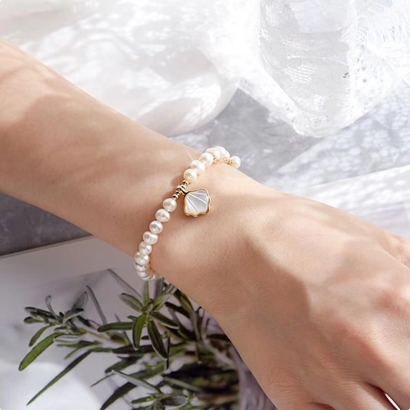 Female Light Luxury High Sense Fashion Ladies Personality Wild Bracelet