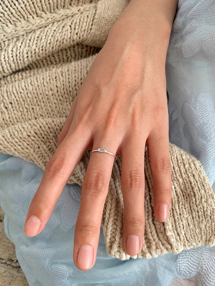 Cold Wind Ice Sea Blue Zircon Small Square Diamond Very Ring