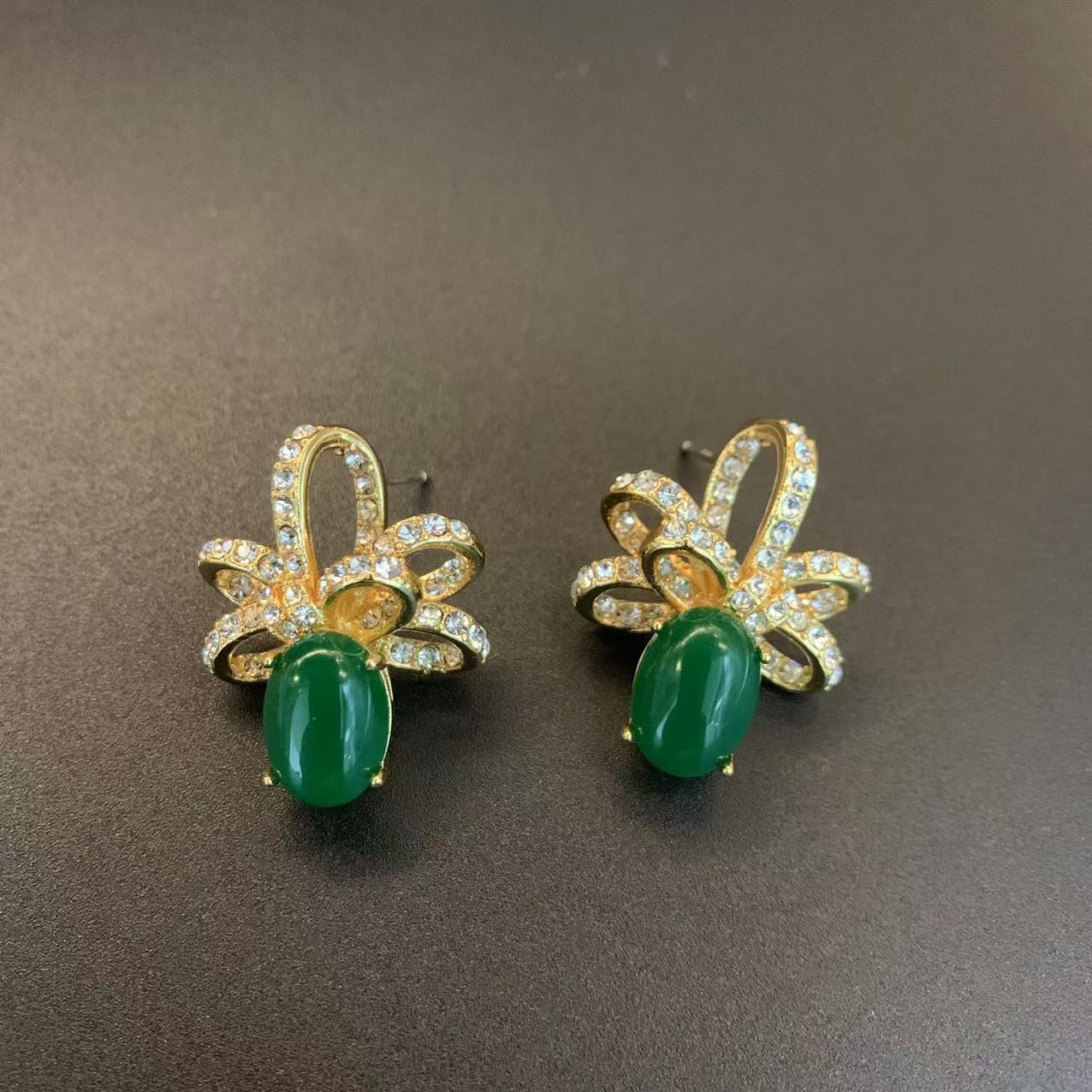 Fashion Temperament Ear Collection Artistic Retro Jewelry Set