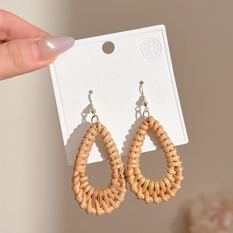 Women's Bone Niche Clips Light Luxury Elegant Stud Earrings