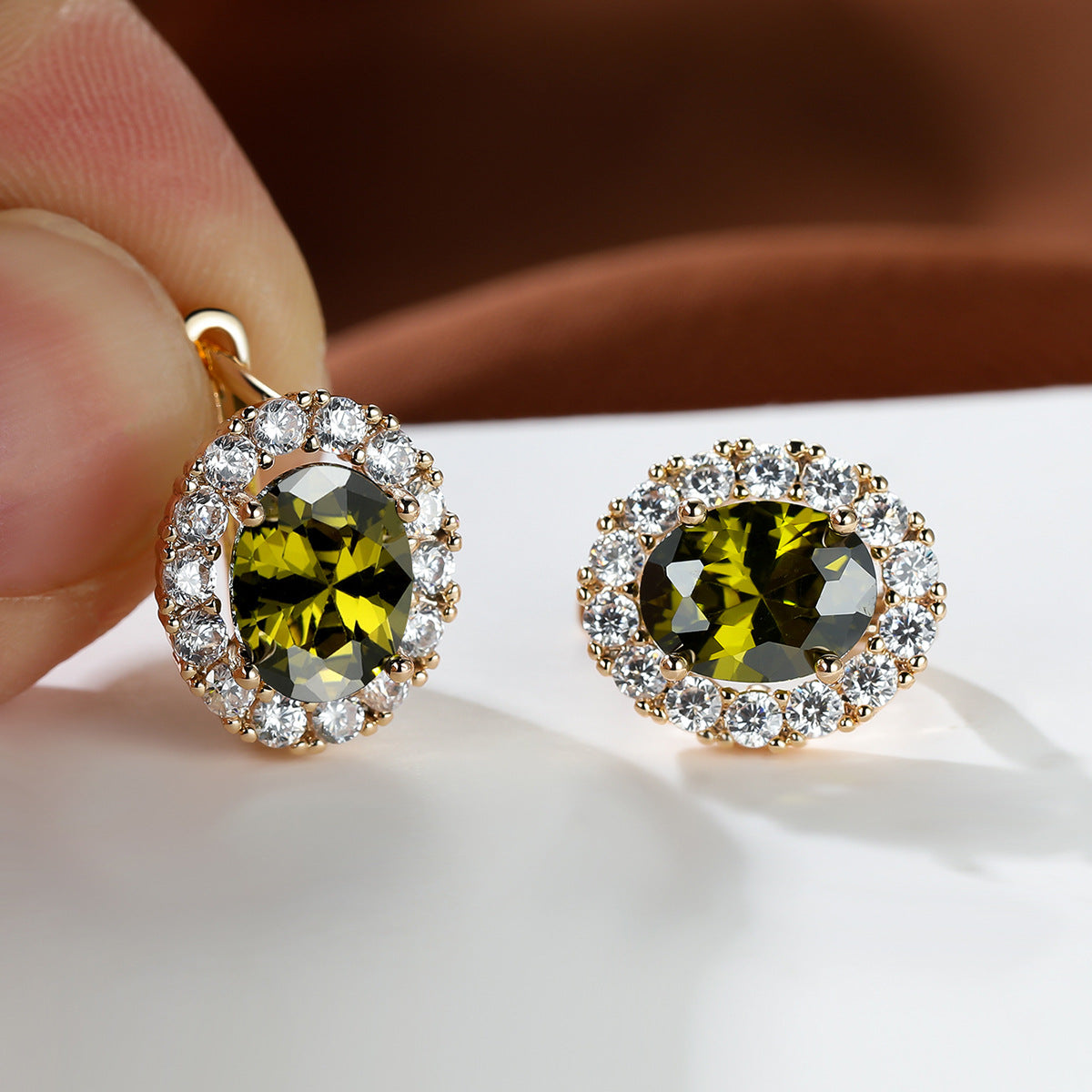 Women's White Diamond For Small Personality Simple Stud Earrings