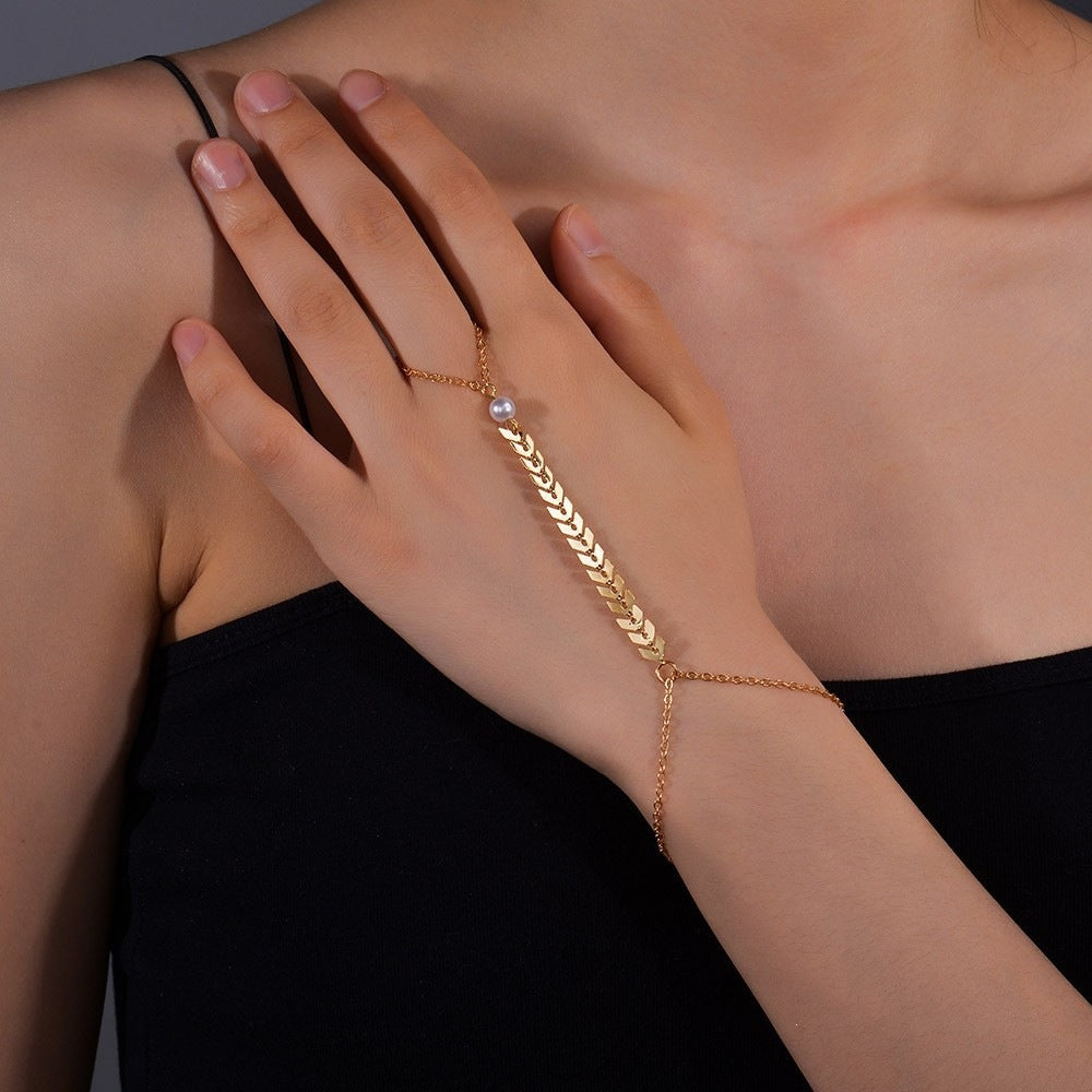 Fashion Simple Affordable Luxury Metal Finger Versatile Ladies Bracelets