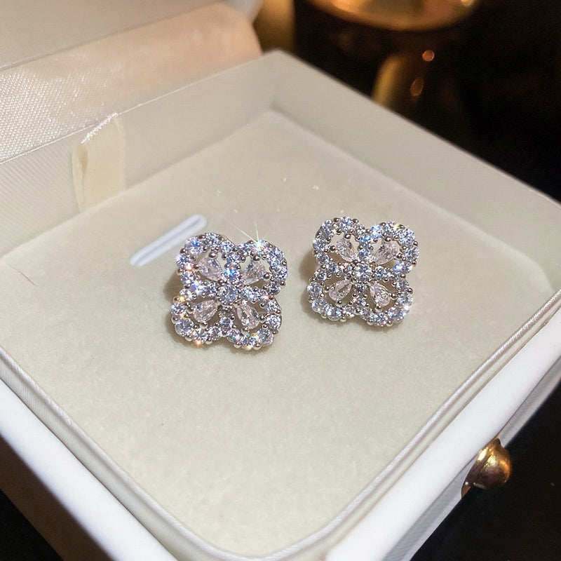 Korean Style Zircon Pearl Cold Simple Elegant Light Luxury Stud Earrings