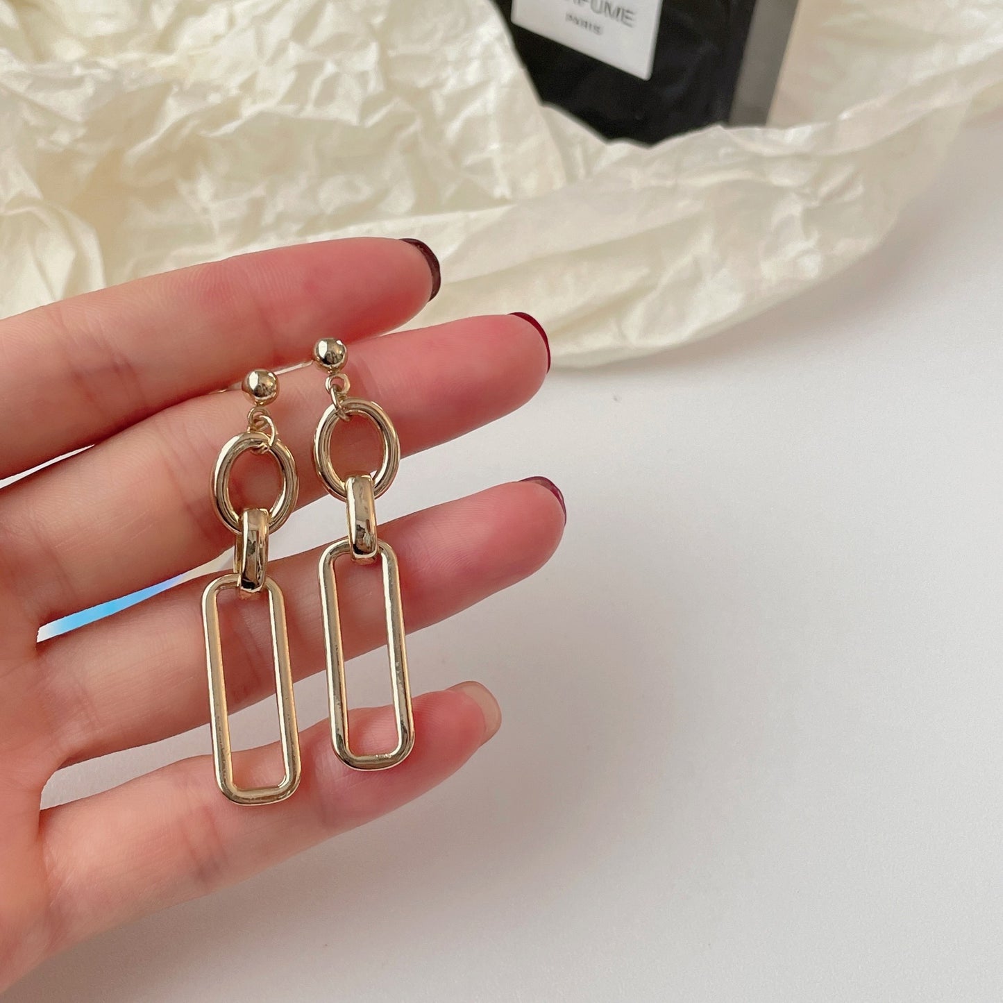 Niche Chain Female Style Elegant Simple Design Stud Earrings
