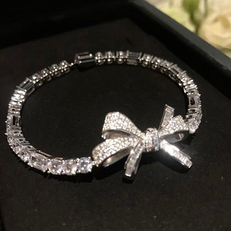 Women's Austrian Bright Gem Flower Light Luxury High-grade Court Style Fashion Bracelets