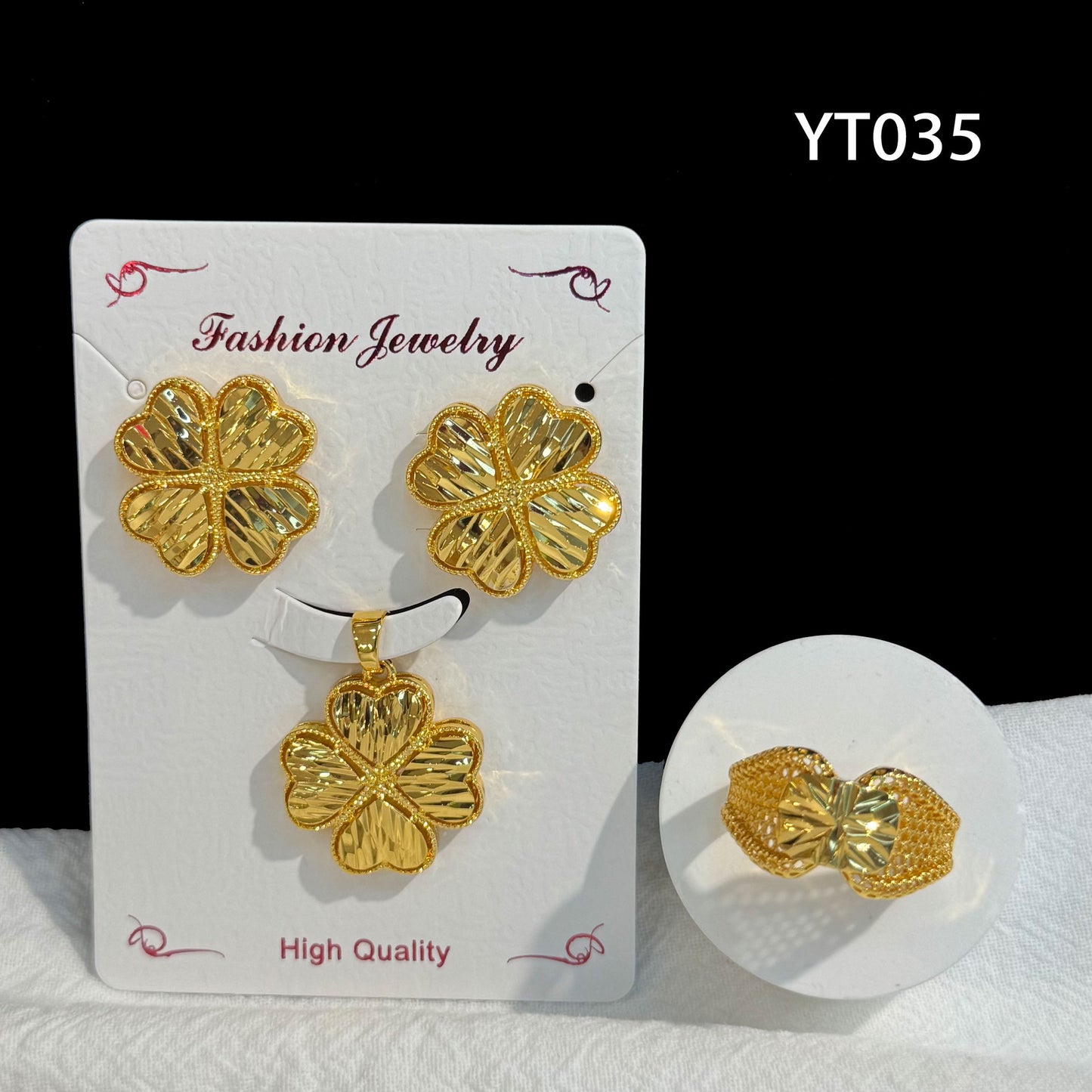 Gilding Hollow Pattern Niche Design Disc Pendants