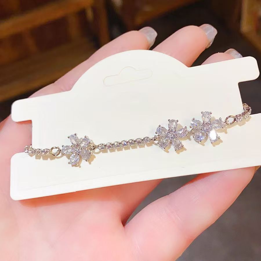 Starfish Opal Korean Style Zircon Flower Light Bracelet
