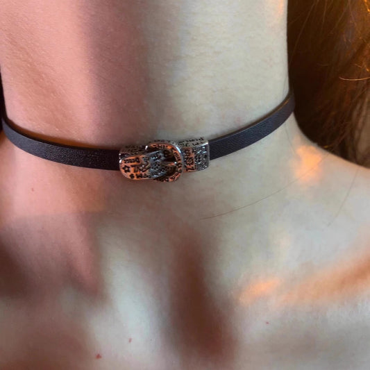 Niche Design Black Buckle Everyday Joker Neck Short Collar