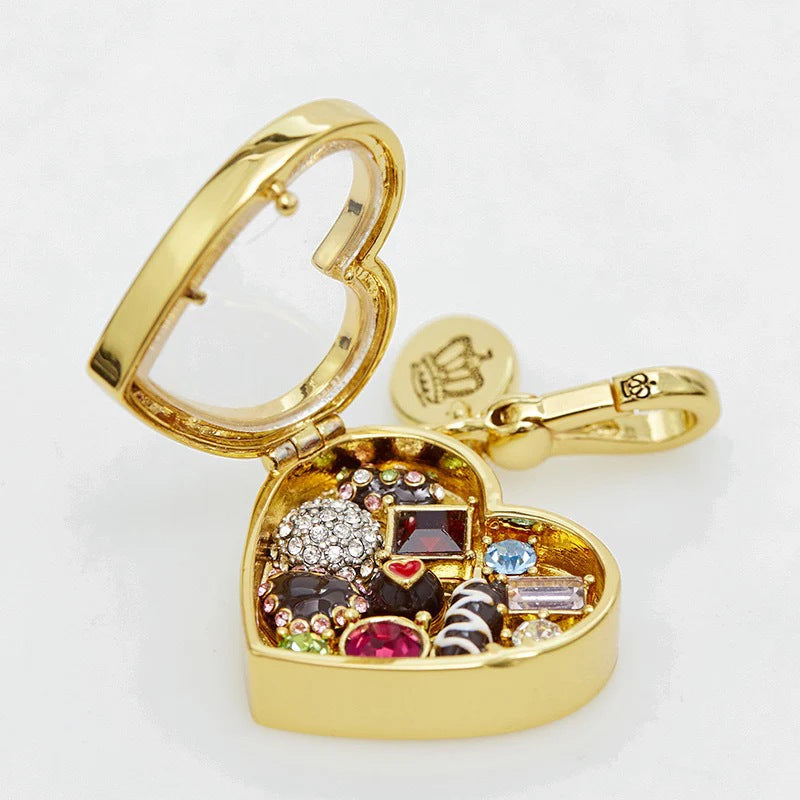 Open Close Chocolate Love Heart Storage Pendants