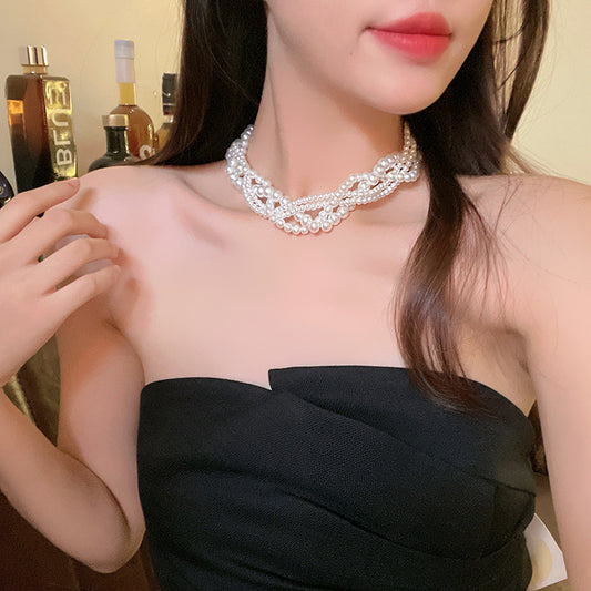 Classic Style Twin Baroque Pearl Clavicle Chain Light Necklace