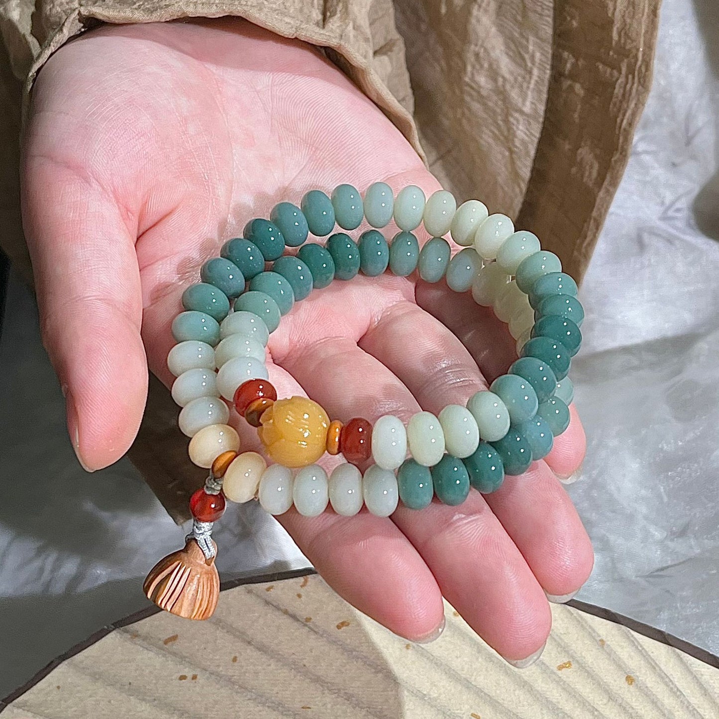 Circle Lotus Seedpod Bodhi Prayer Beads Buddha Crafts Hand Bracelet