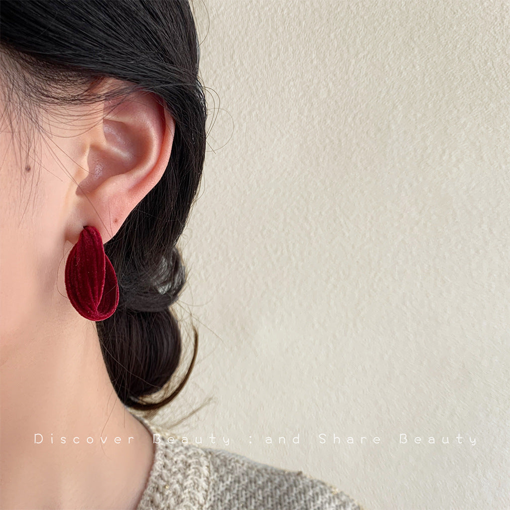 Women's French Style Wine Red Flocking Artistic Earrings