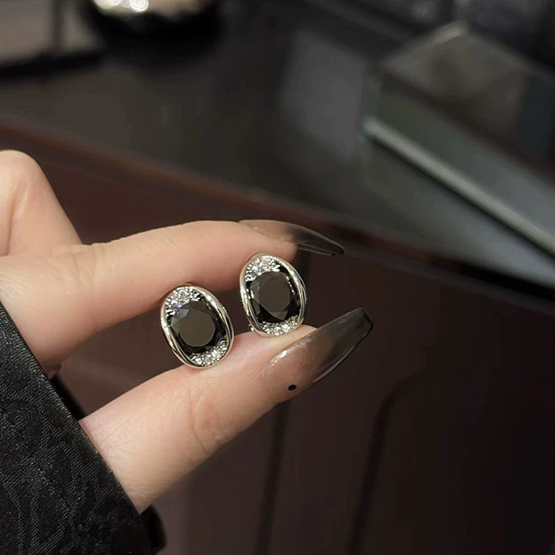 Light Luxury Dark Style Shiny Ear Clip Korean Fashion Temperament Stud Earrings
