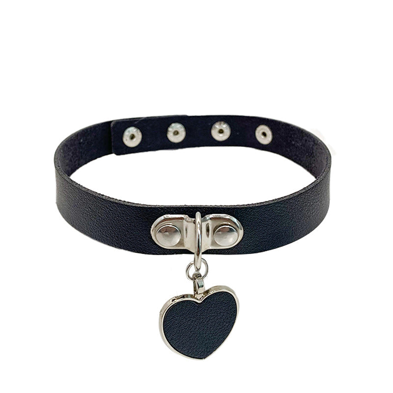 Comfortable Rock Punk Love Heart Leather Collar
