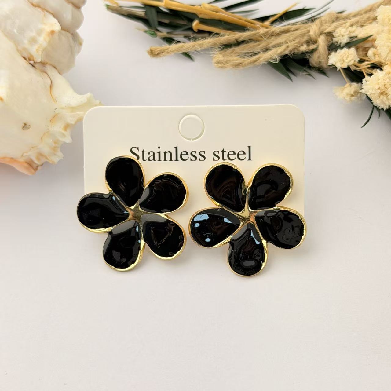 Steel French Drip Female Light Luxury Minority Titanium Earrings