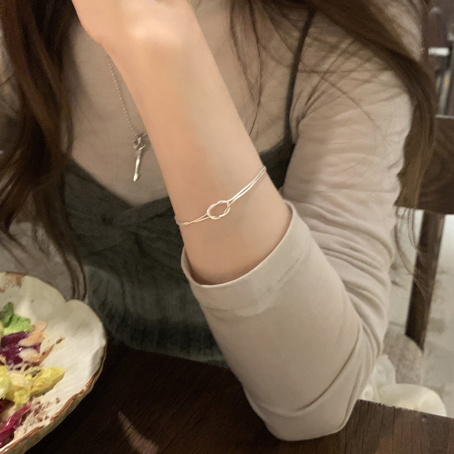 Women's Simple Fashion Snake Bones Chain Connecting Cold Style Design Bracelet