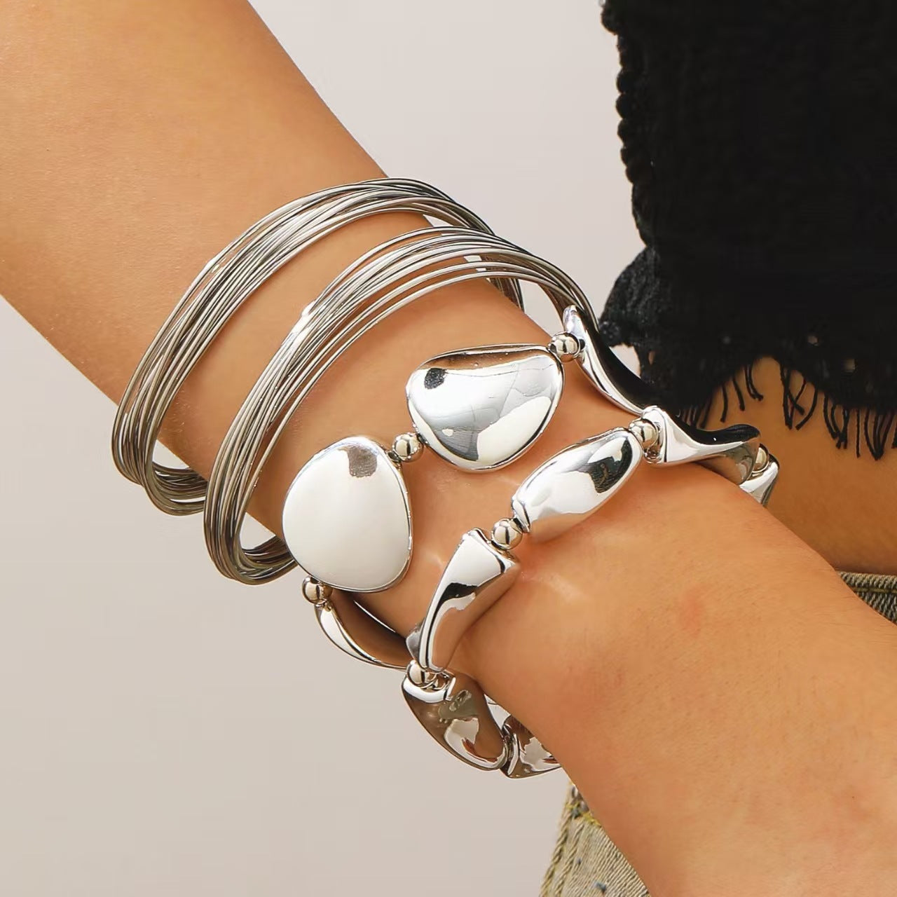 Exaggerated Irregular Glossy Design Sense Geometric Bracelets