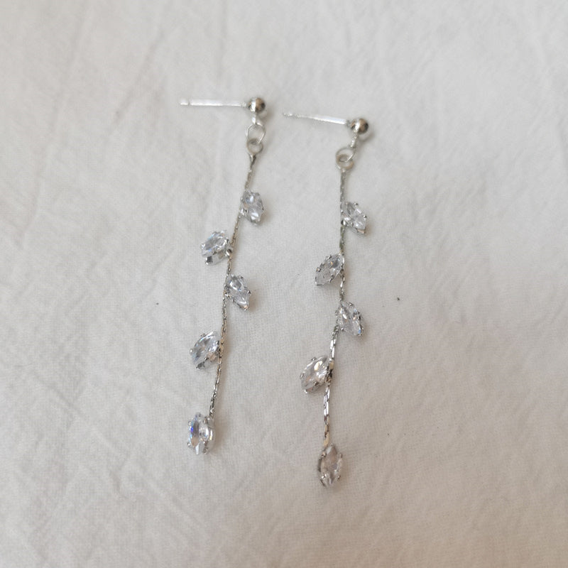 Women's Leaf Temperament Ear Female Water Drop Earrings