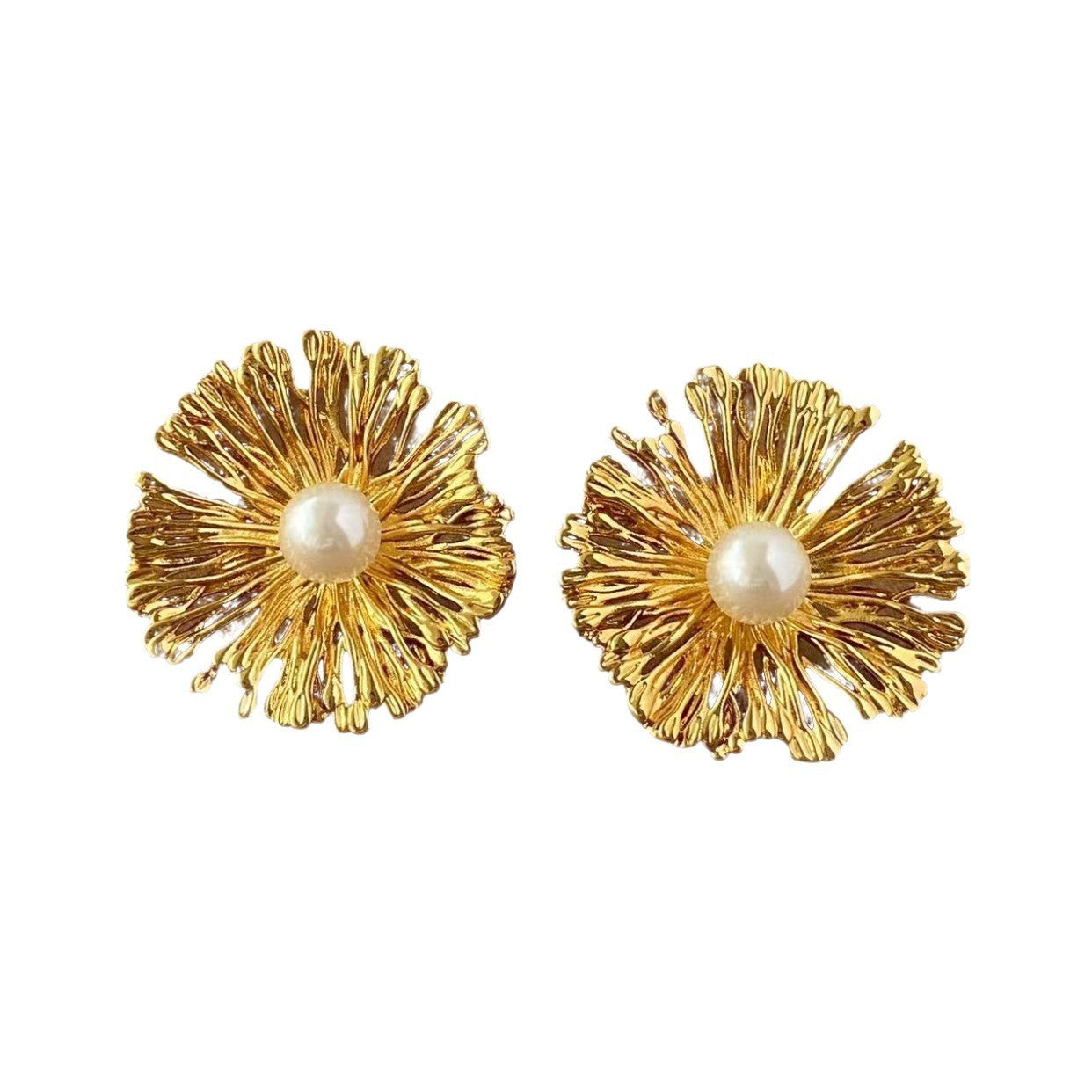 Women's Exquisite High-grade Bright Firework Pearl Elegant Retro Personality Stud Earrings