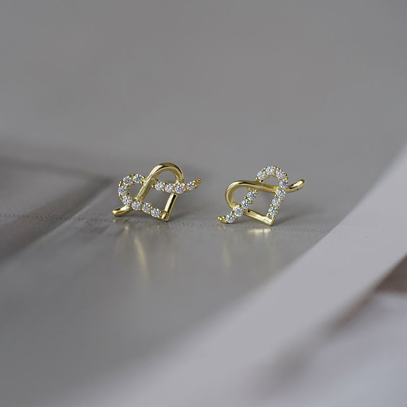 Women's Trendy Love Heart Simple Niche Light Stud Earrings