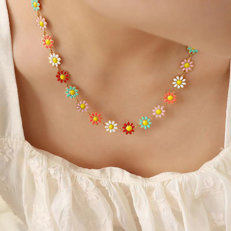 Women's Daisy Clavicle Chain Simple Temperament Painted Necklaces