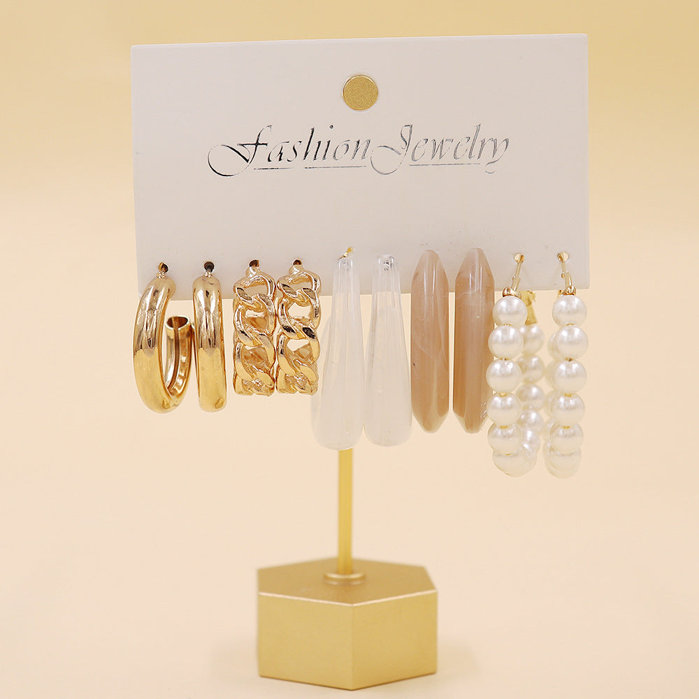 Women's Fresh Summer Versatile Acrylic Round Pairs Plastic Earrings
