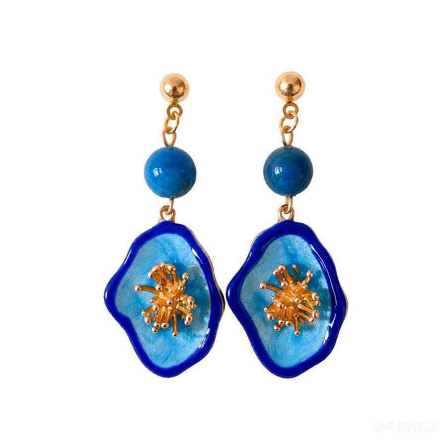 Women's Oval Vintage Court Style Light Luxury High-grade Pendants
