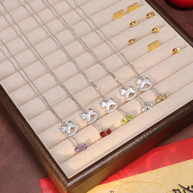 Shell Lucky Horse Female Natural Crystal Necklaces