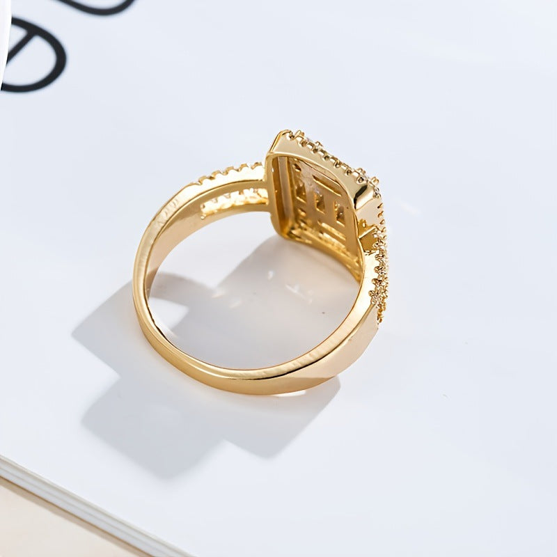 Fashionable High-grade Exquisite Geometric Pattern Hollow Jeweled Light Luxury Ring