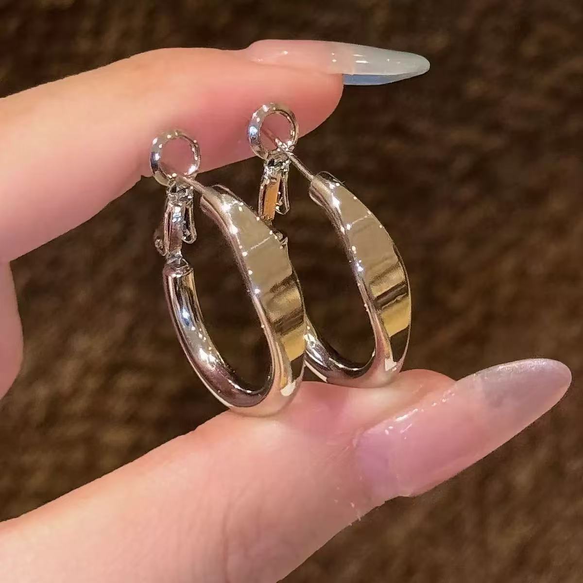 Women's Cool Style Eardrop Trendy Niche Design Unique Premium Ear Clip Earrings