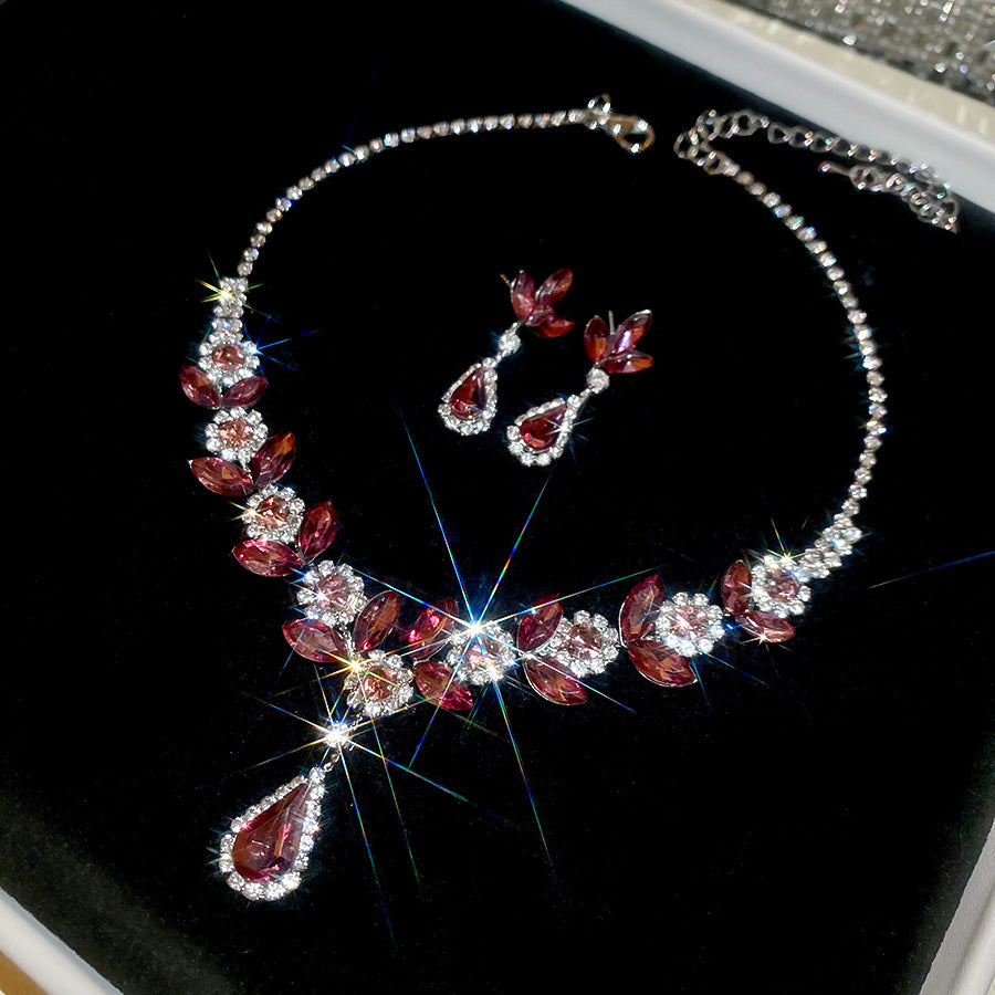 Women's Luxury Minority Clavicle Chain Palace Style Jewelry Set