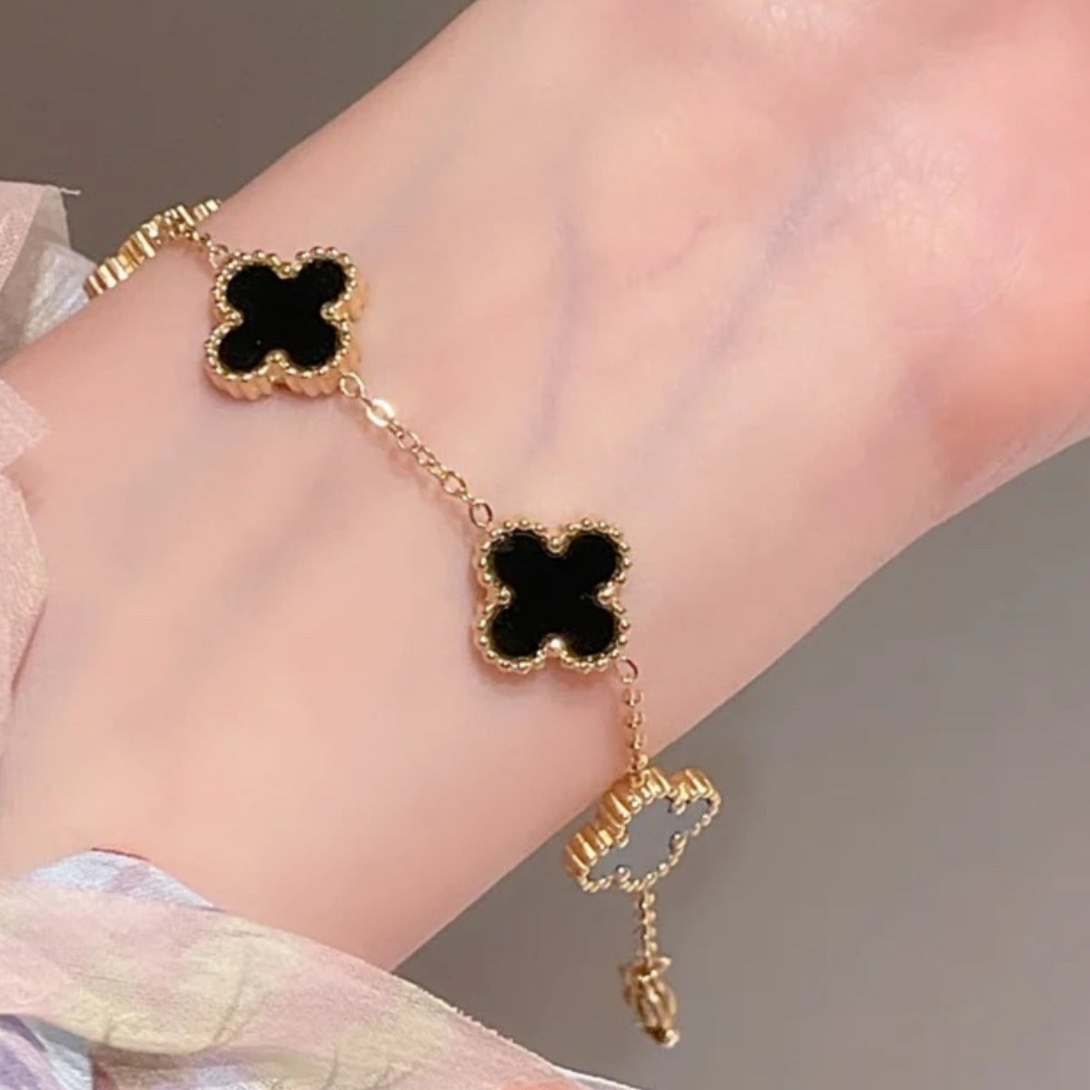 Clover Pork Belly Alloy Light Luxury Bracelets